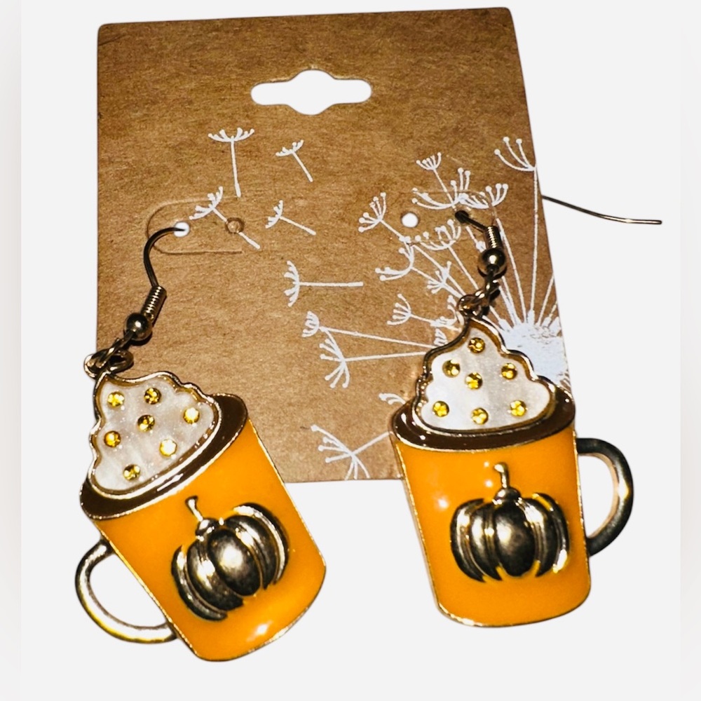 NWT Pumpkin Spice Seasonal Mug Earrings. Adorable for Fall and Thanksgiving